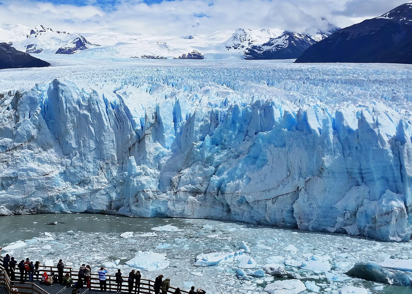Perito Moreno Glacier Day Trip with Optional Boat Ride