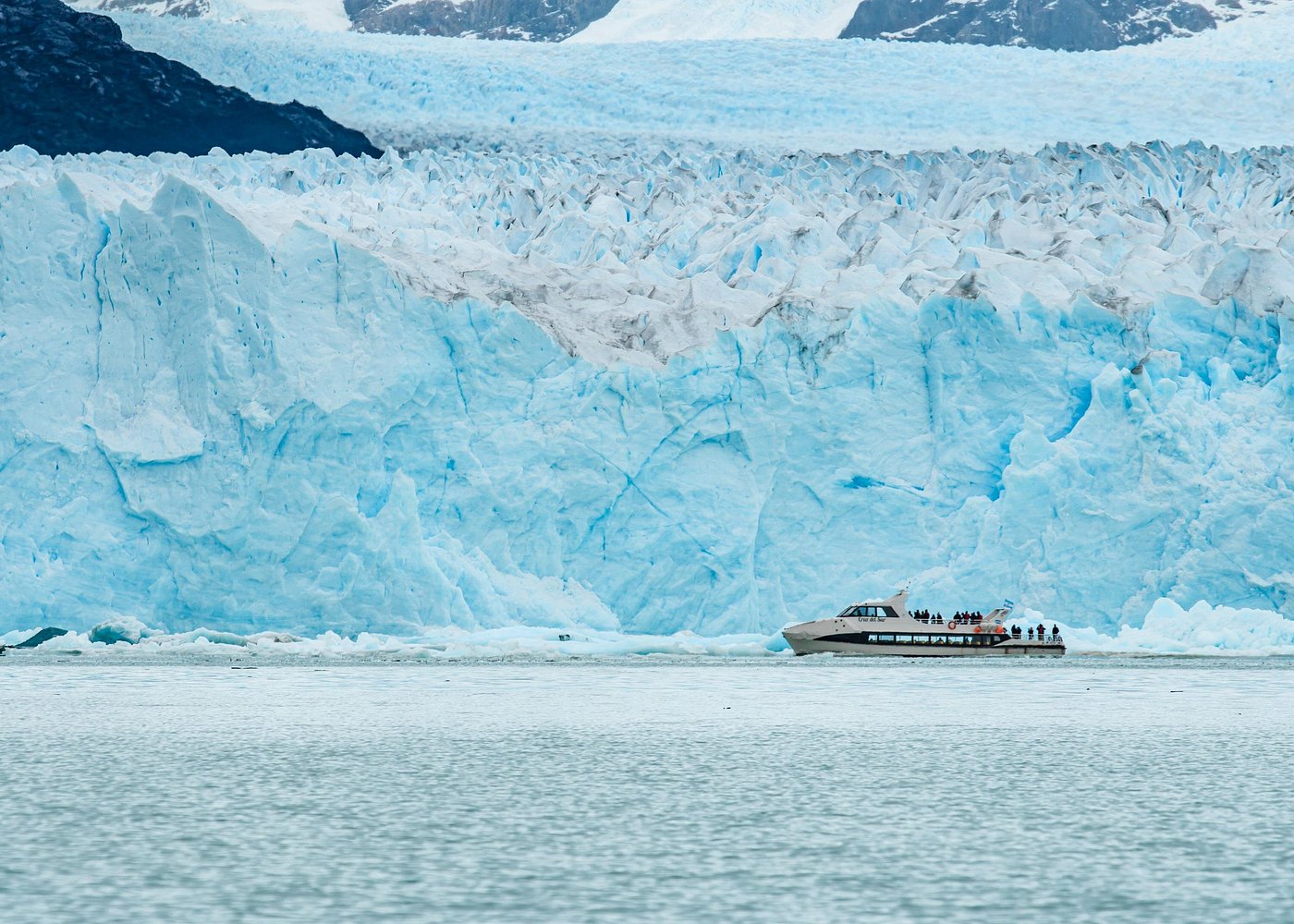 Perito Moreno Glacier with Navigation from El Calafate